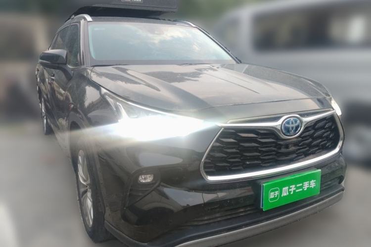 Used Toyota Highlander 2023 2.5L Smart Electric Hybrid Dual-Motor All-Wheel-Drive Supreme Edition – 7 Seats Front Right 45 Deg