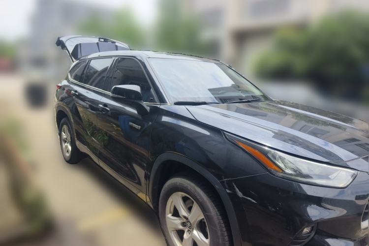 Used Toyota Highlander 2023 2.5L Smart Electric Hybrid Dual-Engine 4x4 Elite Edition 7 Seats Front Right 45 Deg