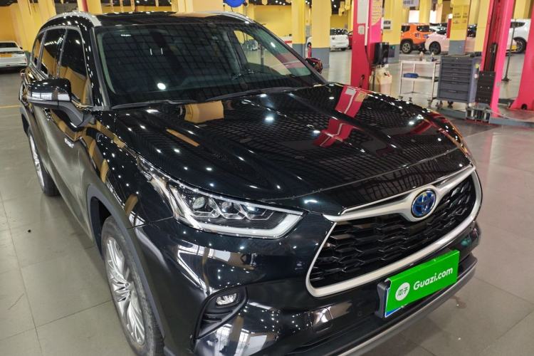 Used Toyota Highlander 2023 2.5L Smart Electric Hybrid Dual-Engine Four-Wheel Drive Prestige Version – 7 Seats Front Right 45 Deg