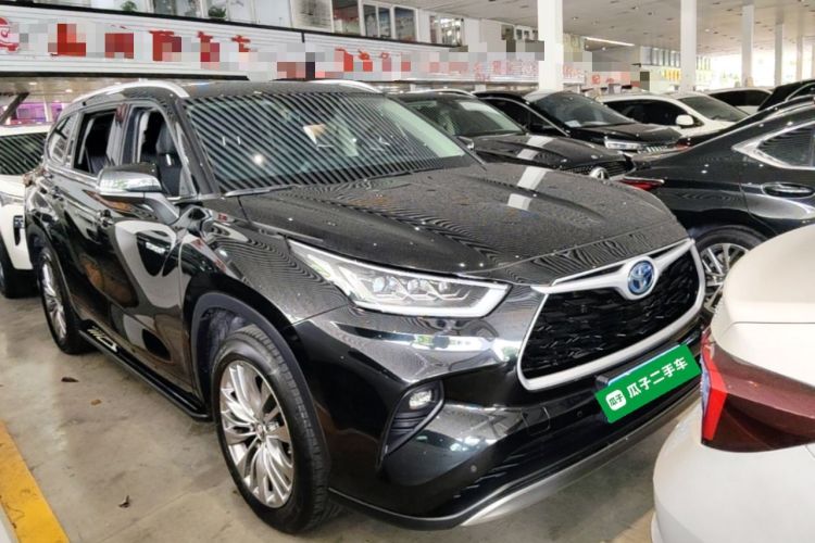 Used Toyota Highlander 2023 2.5L Smart Electric Hybrid Dual-Engine Four-Wheel Drive Prestige Version – 7 Seats Front Right 45 Deg