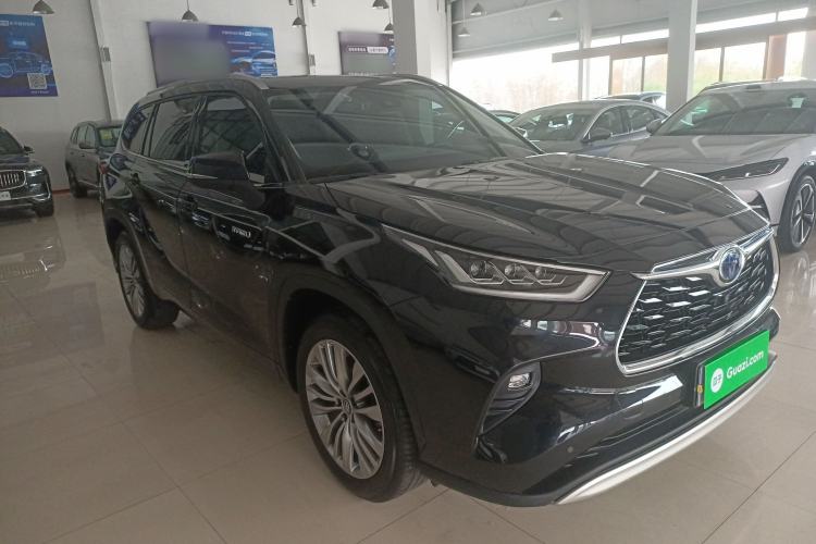 Used Toyota Highlander 2023 2.5L Smart Electric Hybrid Dual-Motor All-Wheel-Drive Supreme Edition – 7 Seats Front Right 45 Deg