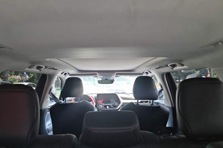 Used Toyota Highlander 2023 2.5L Smart Electric Hybrid Dual-Engine Four-Wheel Drive Prestige Version – 7 Seats Headliner