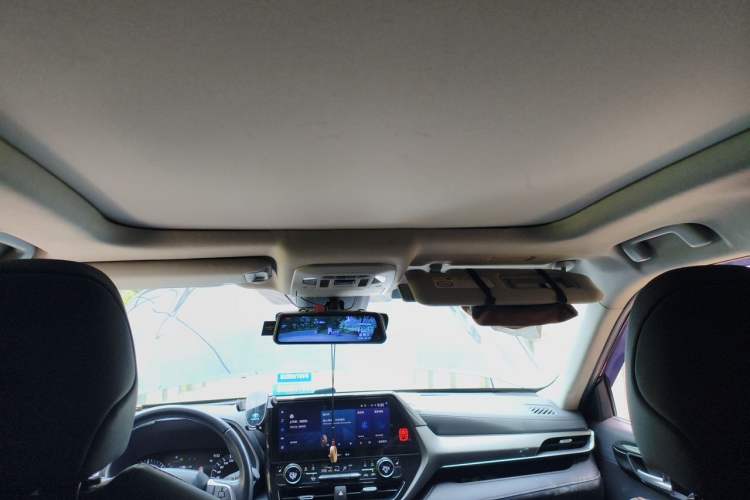 Used Toyota Highlander 2023 2.5L Smart Electric Hybrid Dual-Engine Four-Wheel Drive Prestige Version – 7 Seats Headliner