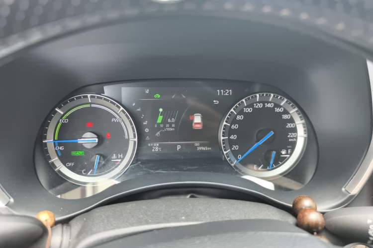 Used Toyota Highlander 2023 2.5L Smart Electric Hybrid Dual-Engine Four-Wheel Drive Prestige Version – 7 Seats Instrument Cluster