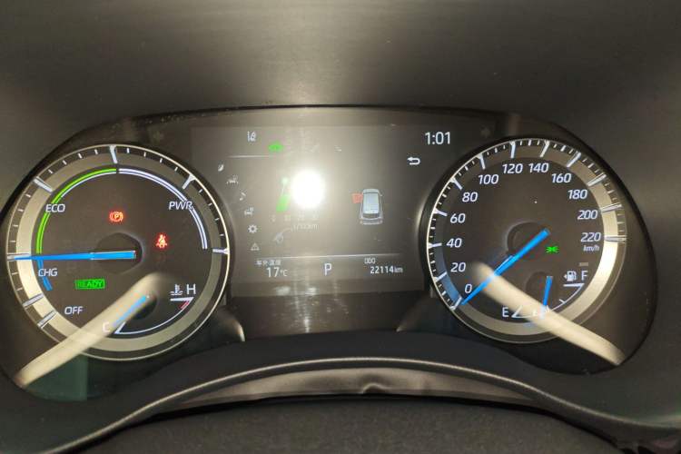 Used Toyota Highlander 2023 2.5L Smart Electric Hybrid Dual-Engine Four-Wheel Drive Prestige Version – 7 Seats Instrument Cluster