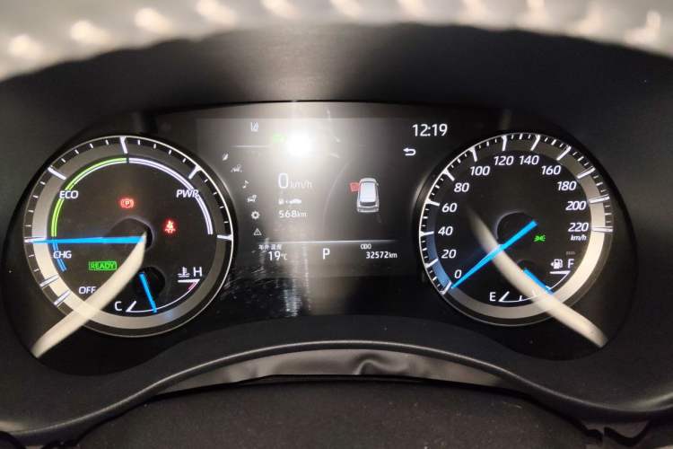 Used Toyota Highlander 2023 2.5L Smart Electric Hybrid Dual-Engine Four-Wheel Drive Prestige Version – 7 Seats Instrument Cluster
