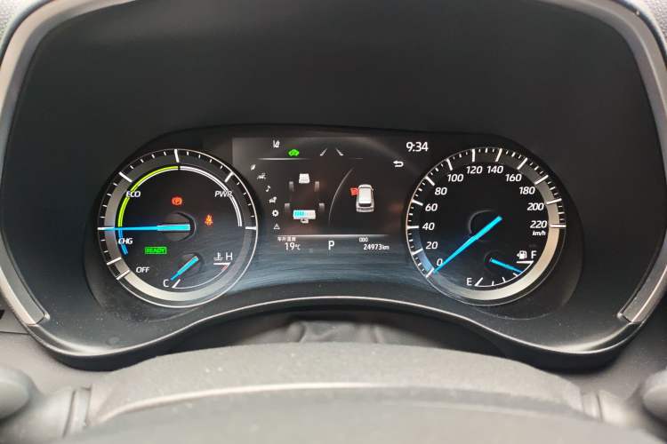 Used Toyota Highlander 2023 2.5L Smart Electric Hybrid Dual-Engine Four-Wheel Drive Prestige Version – 7 Seats Instrument Cluster