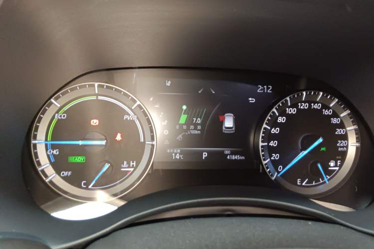 Used Toyota Highlander 2023 2.5L Smart Electric Hybrid Dual-Engine Four-Wheel Drive Prestige Version – 7 Seats Instrument Cluster