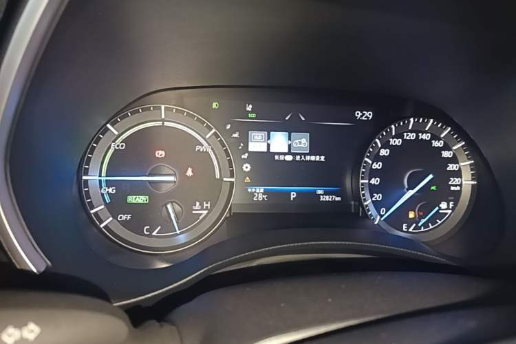 Used Toyota Highlander 2023 2.5L Smart Electric Hybrid Dual-Engine Four-Wheel Drive Prestige Version – 7 Seats Instrument Cluster