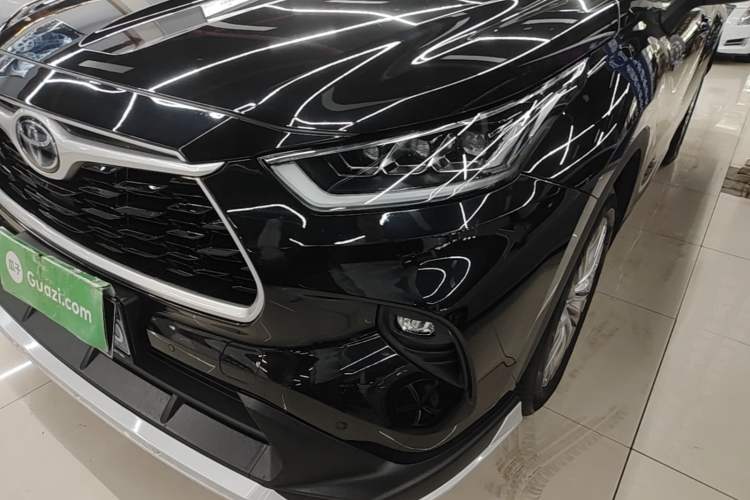 Used Toyota Highlander 2023 2.5L Smart Electric Hybrid Dual-Engine Four-Wheel Drive Prestige Version – 7 Seats Left Front Headlight