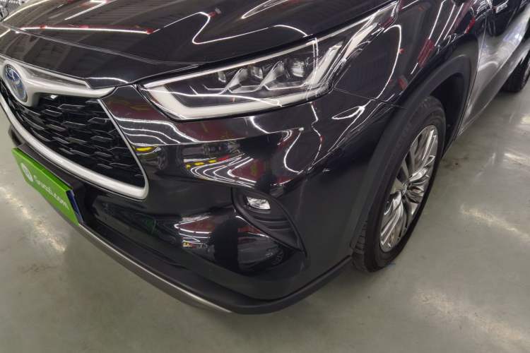 Used Toyota Highlander 2023 2.5L Smart Electric Hybrid Dual-Engine Four-Wheel Drive Prestige Version – 7 Seats Left Front Headlight