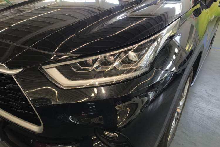 Used Toyota Highlander 2023 2.5L Smart Electric Hybrid Dual-Engine Four-Wheel Drive Prestige Version – 7 Seats Left Front Headlight