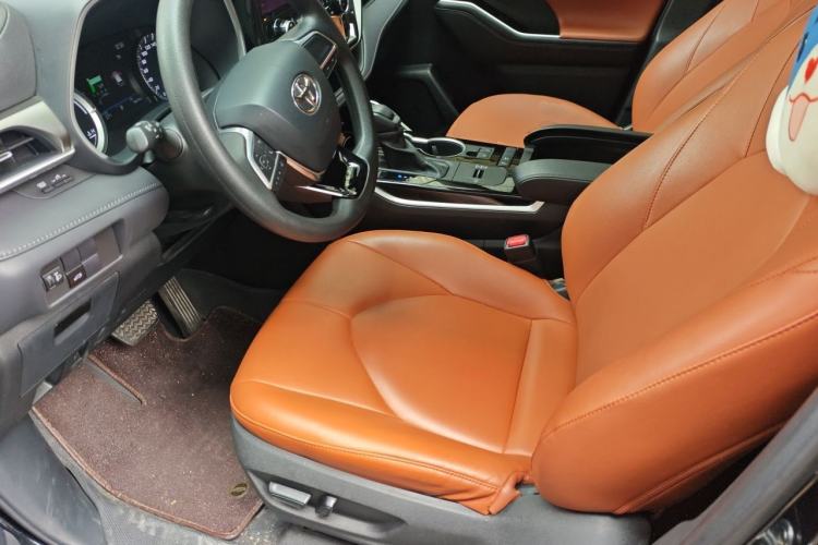 Used Toyota Highlander 2023 2.5L Smart Electric Hybrid Dual-Engine Two-Wheel Drive Elite Version 7-Seater PLUS Edition Left Front Seat