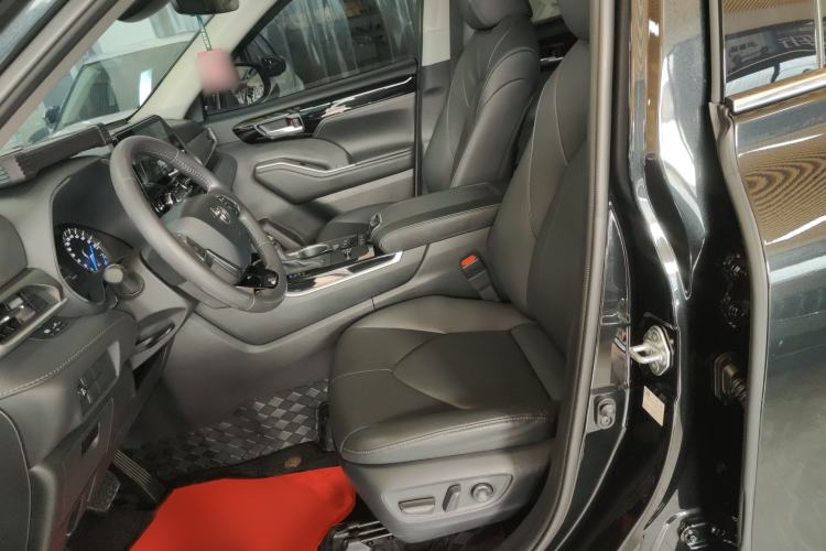 Used Toyota Highlander 2023 2.5L Smart Electric Hybrid Dual-Motor All-Wheel-Drive Luxury 7-Seater Left Front Seat