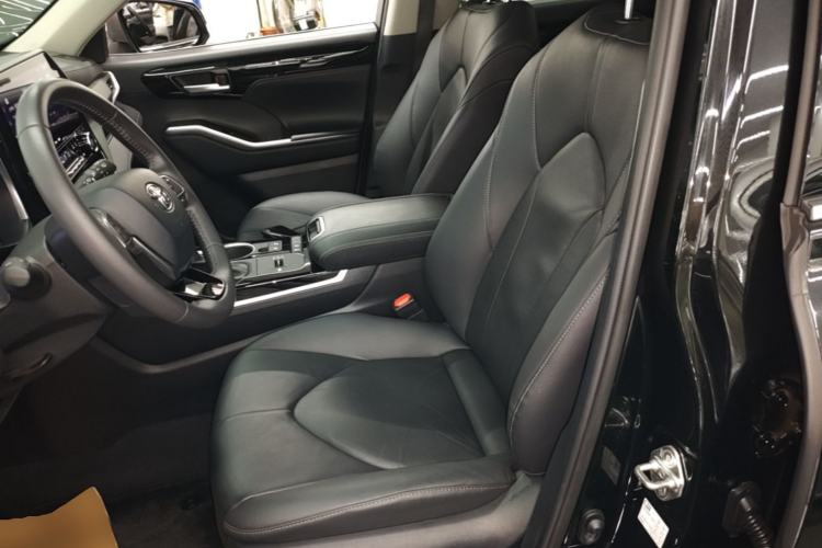 Used Toyota Highlander 2023 2.5L Smart Electric Hybrid Dual-Drive Prestige Version 7 Seats Left Front Seat