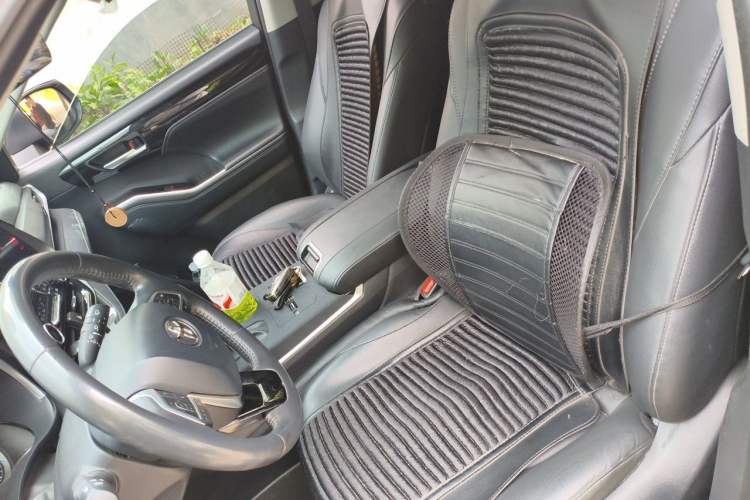 Used Toyota Highlander 2023 2.5L Smart Electric Hybrid Dual-Engine Four-Wheel Drive Prestige Version – 7 Seats Left Front Seat
