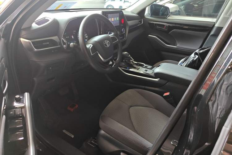 Used Toyota Highlander 2023 2.5L Smart Electric Hybrid Dual-Drive Elite Version 7 Seats Left Front Seat