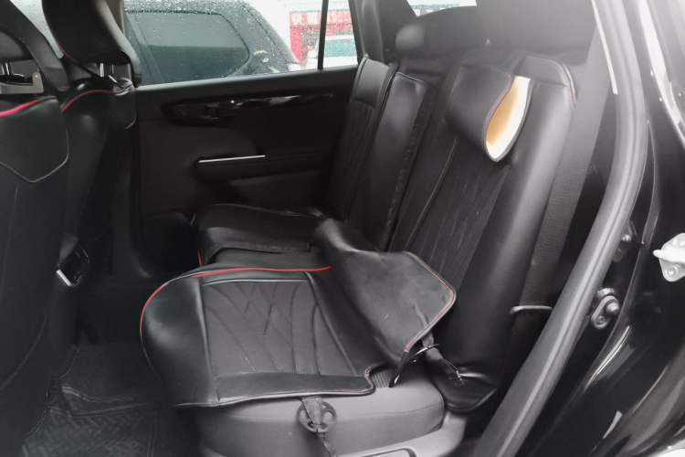 Used Toyota Highlander 2023 2.5L Smart Electric Hybrid Dual-Engine 4x4 Elite Edition 7 Seats Left Rear Seat