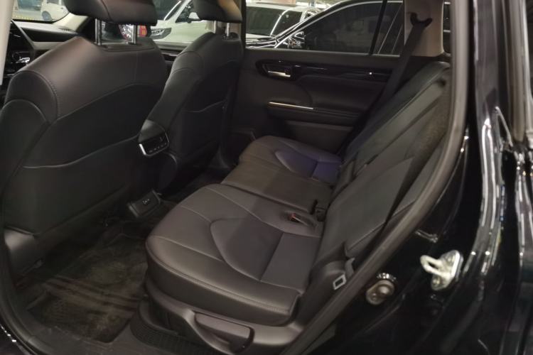 Used Toyota Highlander 2023 2.5L Smart Electric Hybrid Dual-Engine Four-Wheel Drive Prestige Version – 7 Seats Left Rear Seat