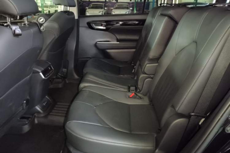 Used Toyota Highlander 2023 2.5L Smart Electric Hybrid Dual-Engine Four-Wheel Drive Prestige Version – 7 Seats Left Rear Seat