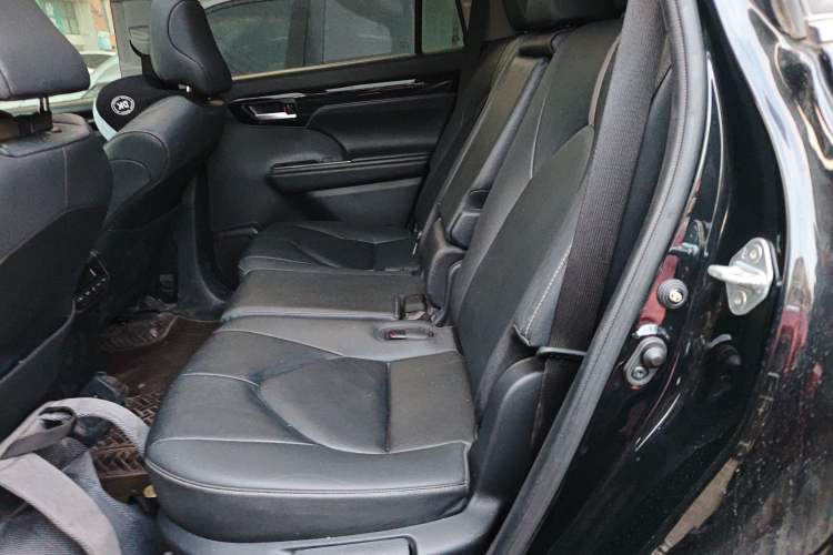 Used Toyota Highlander 2023 2.5L Smart Electric Hybrid Dual-Engine 4x4 Knight Edition 7 Seats Left Rear Seat