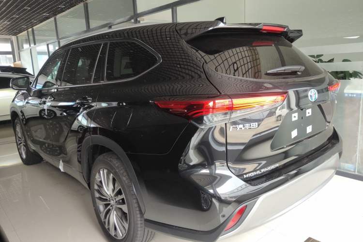 Used Toyota Highlander 2023 2.5L Smart Electric Hybrid Dual-Drive Prestige Version 7 Seats Left Side
