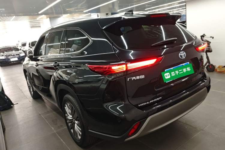 Used Toyota Highlander 2023 2.5L Smart Electric Hybrid Dual-Drive Prestige Version 7 Seats Rear Left 45 Deg