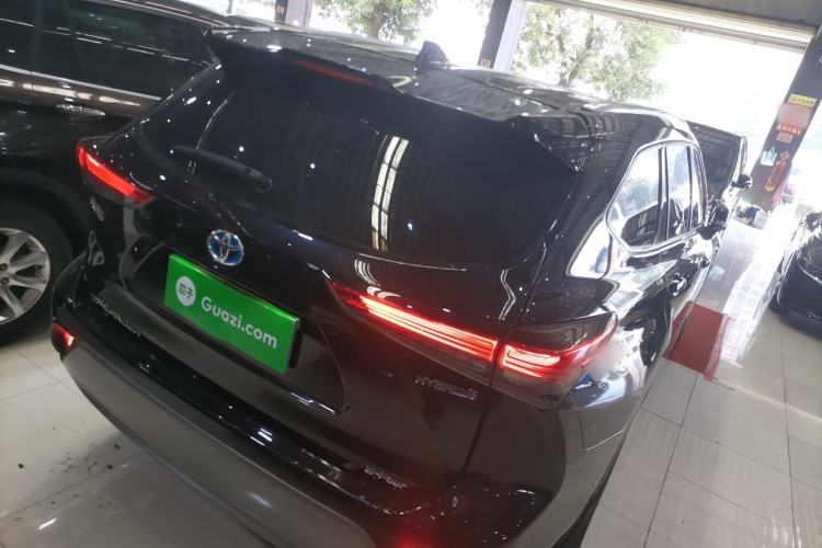 Used Toyota Highlander 2023 2.5L Smart Electric Hybrid Dual-Motor All-Wheel-Drive Luxury 7-Seater Rear Right 45 Deg