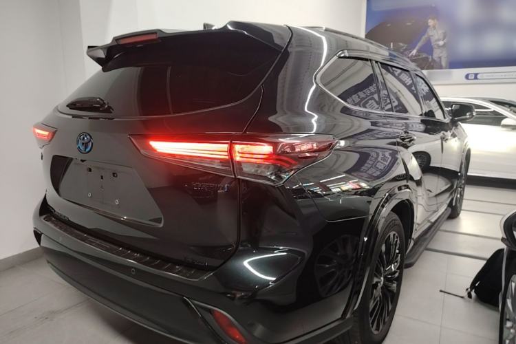 Used Toyota Highlander 2023 2.5L Smart Electric Hybrid Dual-Engine 4x4 Knight Edition 7 Seats Rear Right 45 Deg