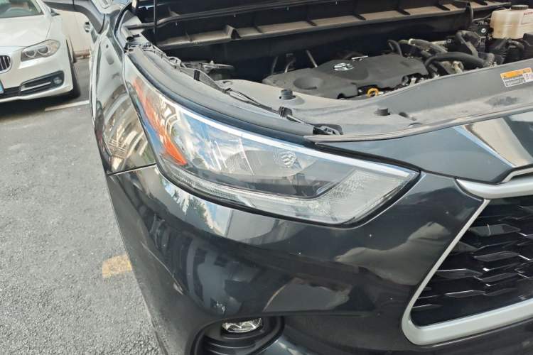 Used Toyota Highlander 2023 2.5L Smart Electric Hybrid Dual-Engine Two-Wheel Drive Elite Version 5 Seats Right Front Headlight