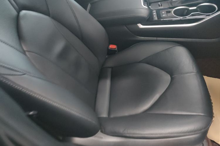 Used Toyota Highlander 2023 2.5L Smart Electric Hybrid Dual-Engine Four-Wheel Drive Prestige Version – 7 Seats Right Front Seat