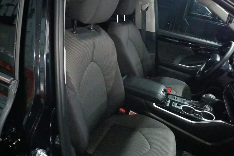 Used Toyota Highlander 2023 2.5L Smart Electric Hybrid Dual-Engine Two-Wheel Drive Elite Version 5 Seats Right Front Seat