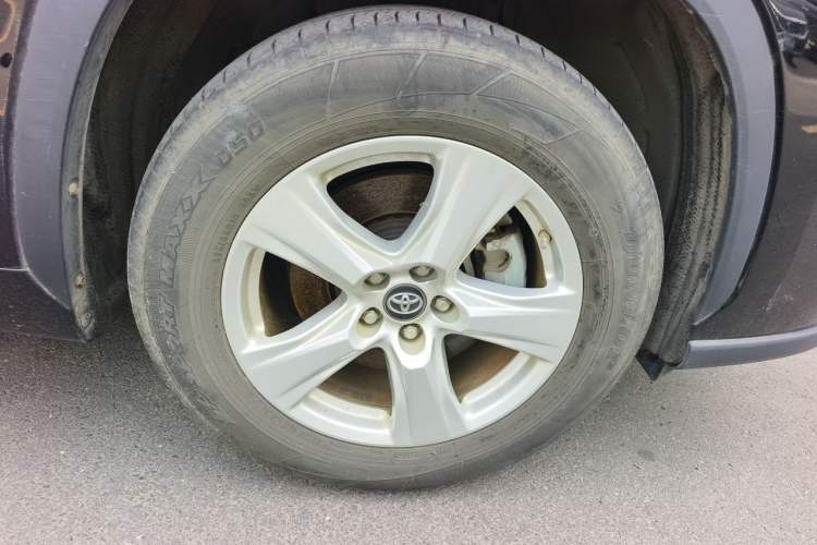 Used Toyota Highlander 2023 2.5L Smart Electric Hybrid Dual-Engine Two-Wheel Drive Elite Version 5 Seats Right Front Wheel Hub