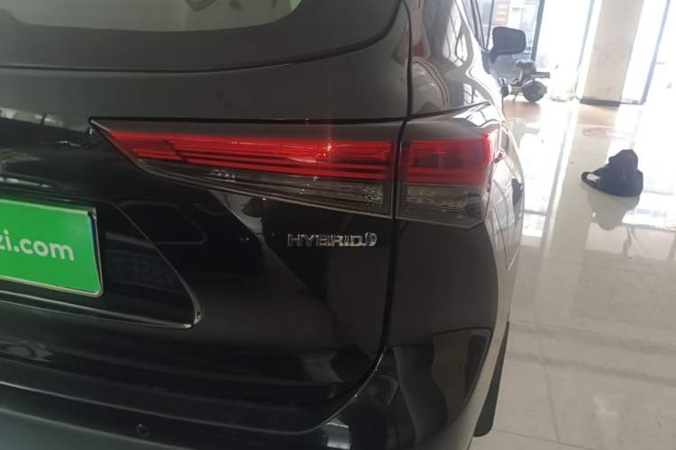 Used Toyota Highlander 2023 2.5L Smart Electric Hybrid Dual-Engine Two-Wheel Drive Elite Version 5 Seats Right Rear Taillight