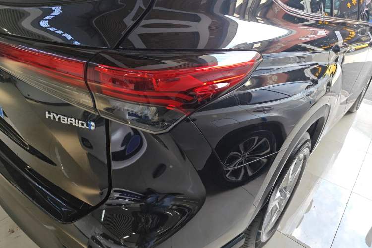 Used Toyota Highlander 2023 2.5L Smart Electric Hybrid Dual-Drive Elite Version 7 Seats Right Rear Taillight
