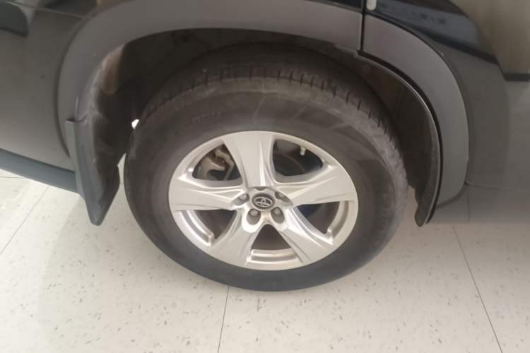 Used Toyota Highlander 2023 2.5L Smart Electric Hybrid Dual-Engine Two-Wheel Drive Elite Version 5 Seats Right Rear Wheel Hub