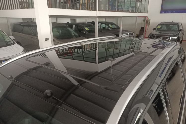 Used Toyota Highlander 2023 2.5L Smart Electric Hybrid Dual-Motor All-Wheel-Drive Supreme Edition – 7 Seats Roof