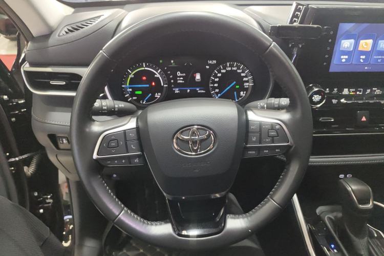 Used Toyota Highlander 2023 2.5L Smart Electric Hybrid Dual-Motor All-Wheel-Drive Luxury 7-Seater Steering Wheel