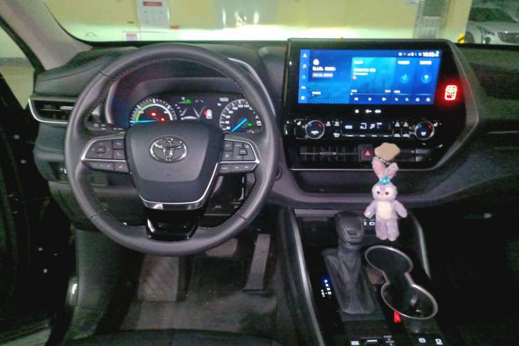 Used Toyota Highlander 2023 2.5L Smart Electric Hybrid Dual-Engine Four-Wheel Drive Prestige Version – 7 Seats Steering Wheel