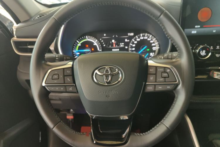 Used Toyota Highlander 2023 2.5L Smart Electric Hybrid Dual-Motor All-Wheel-Drive Luxury 7-Seater Steering Wheel