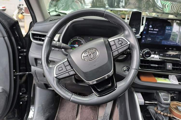 Used Toyota Highlander 2023 2.5L Smart Electric Hybrid Dual-Engine Four-Wheel Drive Prestige Version – 7 Seats Steering Wheel
