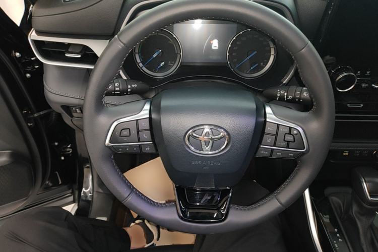 Used Toyota Highlander 2023 2.5L Smart Electric Hybrid Dual-Engine Four-Wheel Drive Prestige Version – 7 Seats Steering Wheel