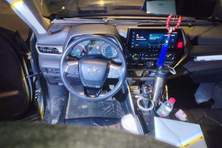 Used Toyota Highlander 2023 2.5L Smart Electric Hybrid Dual-Engine 4x4 Knight Edition 7 Seats Steering Wheel