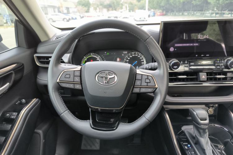 Used Toyota Highlander 2023 2.5L Smart Electric Hybrid Dual-Engine 4x4 Knight Edition 7 Seats Steering Wheel