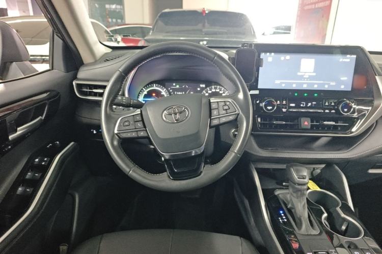Used Toyota Highlander 2023 2.5L Smart Electric Hybrid Dual-Motor All-Wheel-Drive Luxury 7-Seater Steering Wheel
