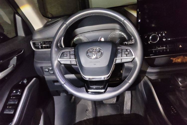 Used Toyota Highlander 2023 2.5L Smart Electric Hybrid Dual-Engine Four-Wheel Drive Prestige Version – 7 Seats Steering Wheel