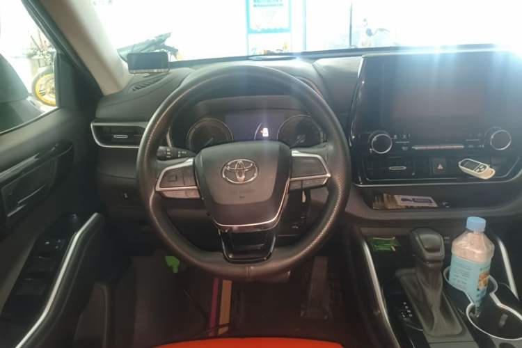 Used Toyota Highlander 2023 2.5L Smart Electric Hybrid Dual-Engine Two-Wheel Drive Elite Version 5 Seats Steering Wheel