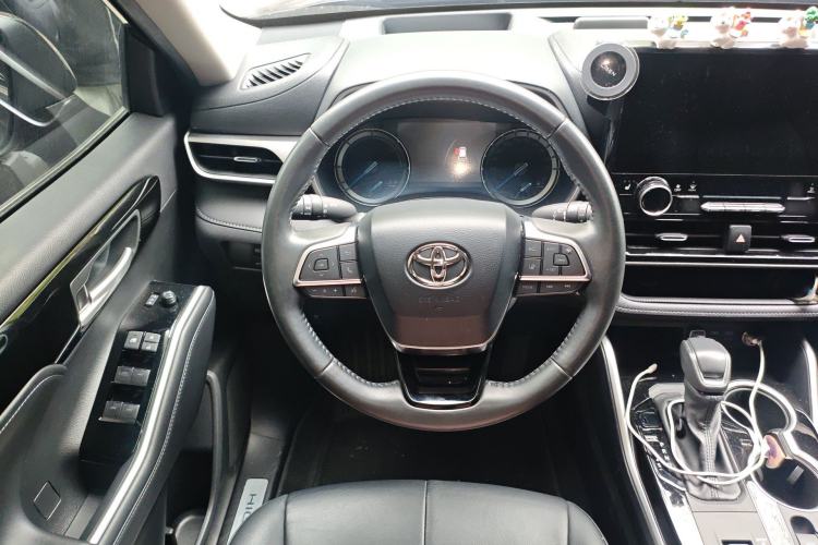 Used Toyota Highlander 2023 2.5L Smart Electric Hybrid Dual-Engine Four-Wheel Drive Prestige Version – 7 Seats Steering Wheel