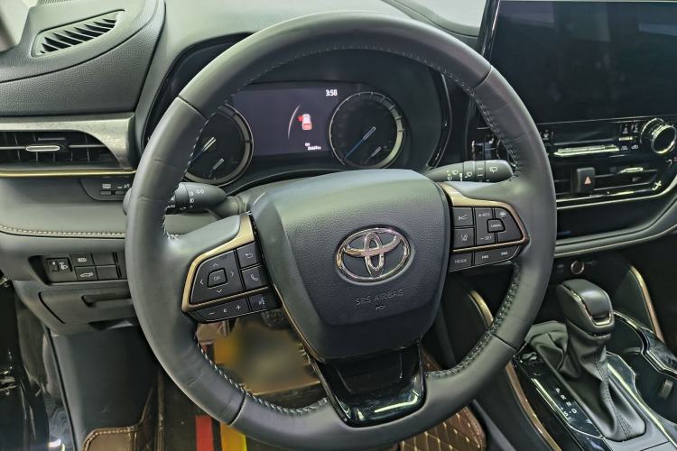 Used Toyota Highlander 2023 2.5L Smart Electric Hybrid Dual-Engine 4x4 Knight Edition 7 Seats Steering Wheel
