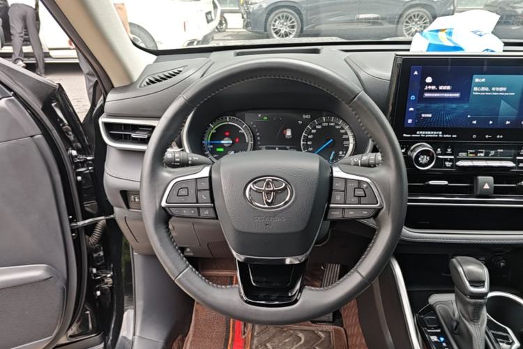 Used Toyota Highlander 2023 2.5L Smart Electric Hybrid Dual-Drive Prestige Version 7 Seats Steering Wheel